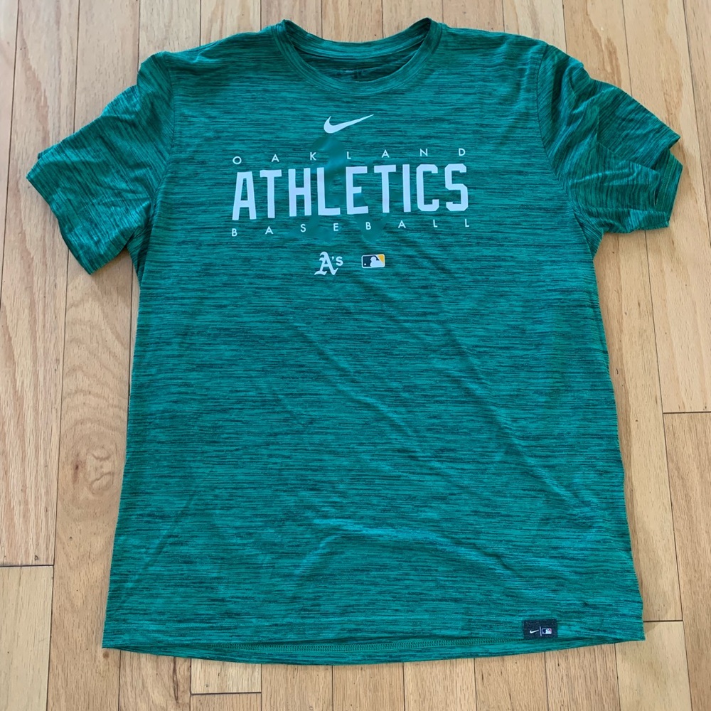 Nike dry fit mens Oakland Athletics tshirt